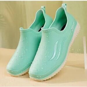 Women Rain Boots Size 6 Green Waterproof